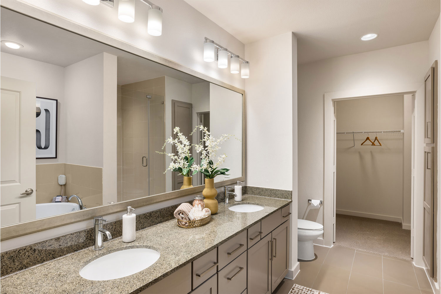 Features  4 | Apartments in Tanglewood Houston